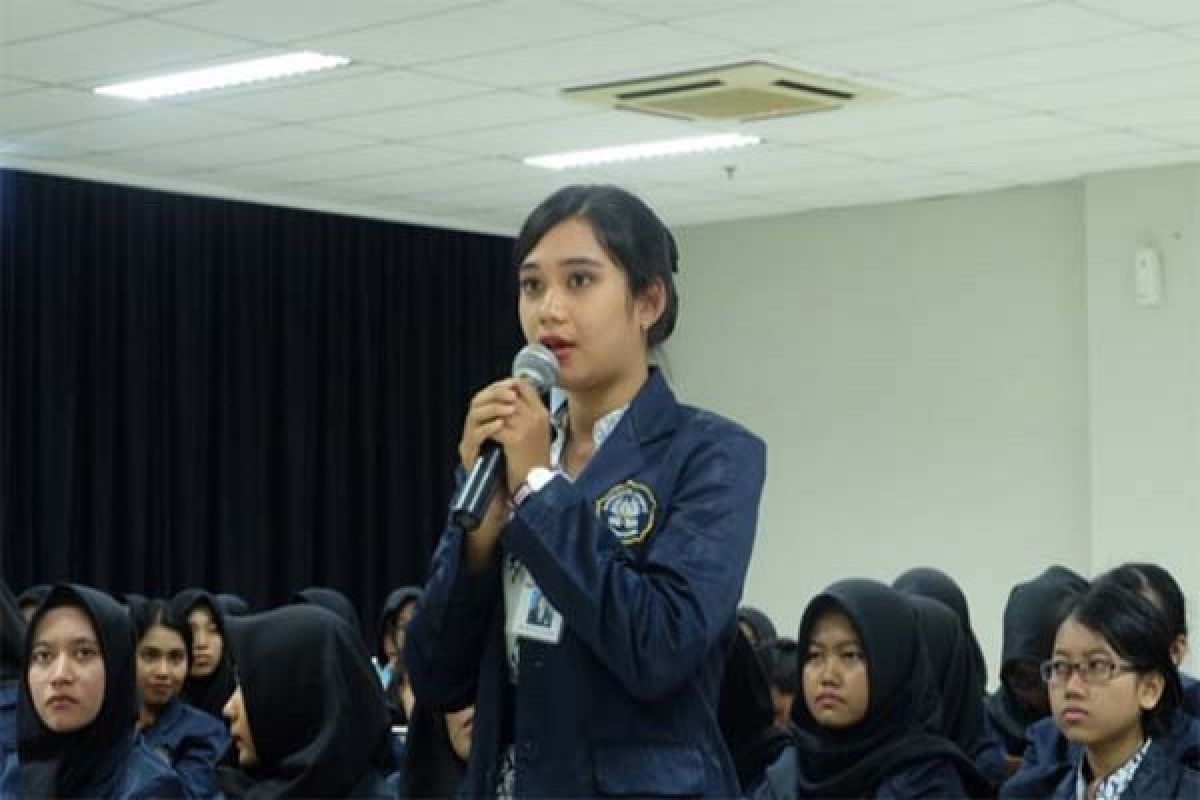 75 Mahasiswa Polines Berkunjung ke Bea Cukai