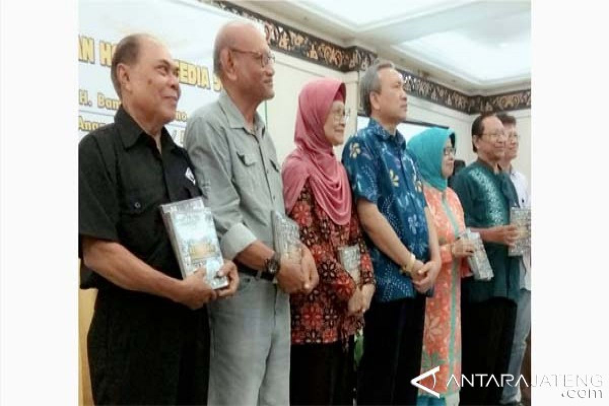 Pertunjukan Kresna Duta Semarakkan Peluncuran Buku BS