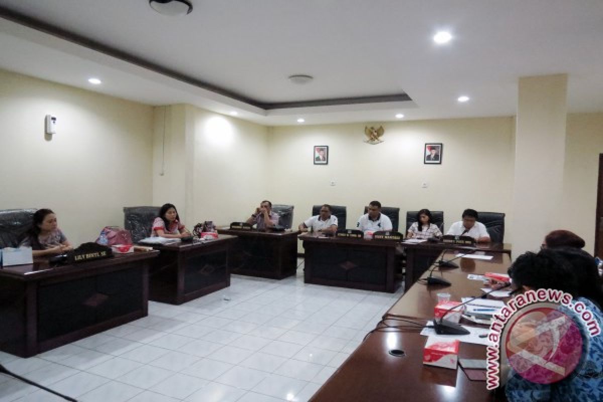 Komisi C DPRD  Manado Dengar Pendapat Soal Pemotongan Bukit 