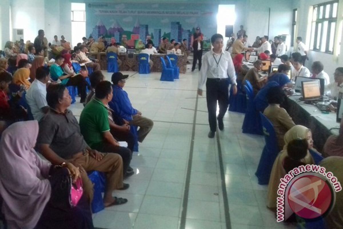 KPP Pratama Kendari Layani SPT Hingga Malam