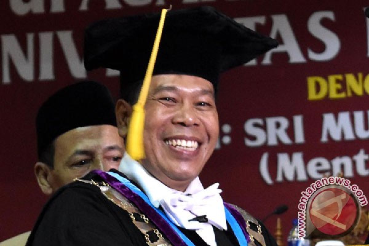 Unnes pertanyakan dasar UGM periksa Fathur Rokhman