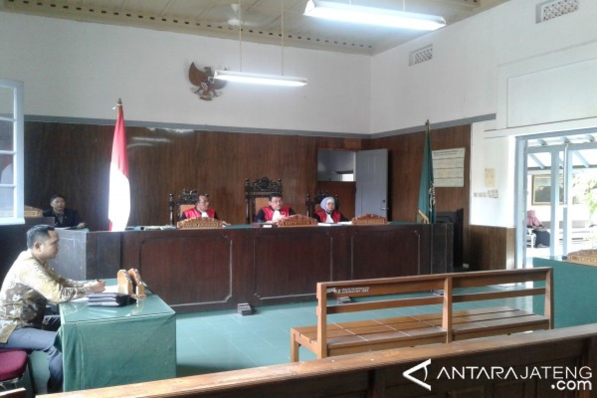 Raja Keraton Surakarta Digugat Anak-anaknya