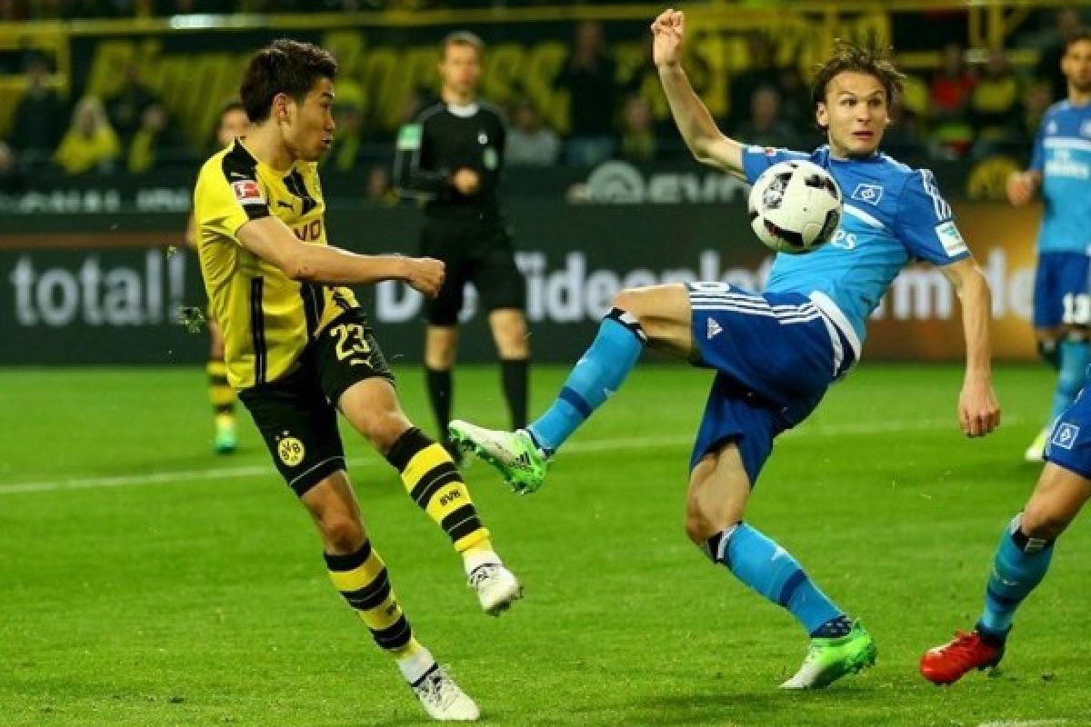 Dortmund Gebuk Hamburg 3-0