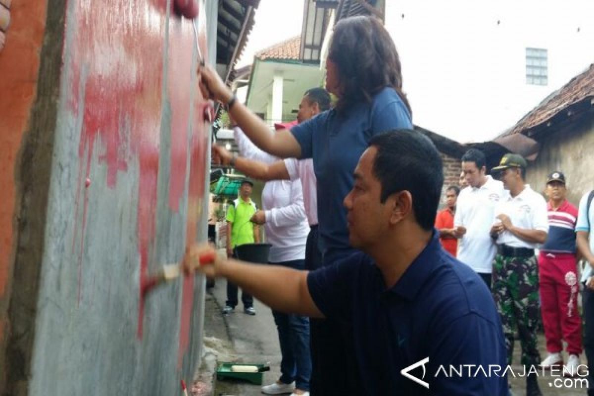 290 Rumah Di Semarang Dicat Warna-Warni