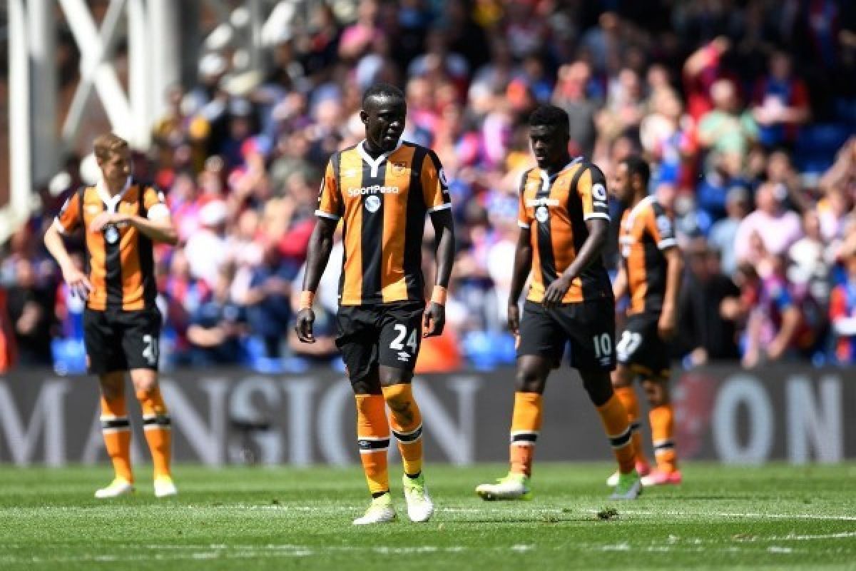 Menang 4-0, Palace Antar Hull ke Divisi Championship