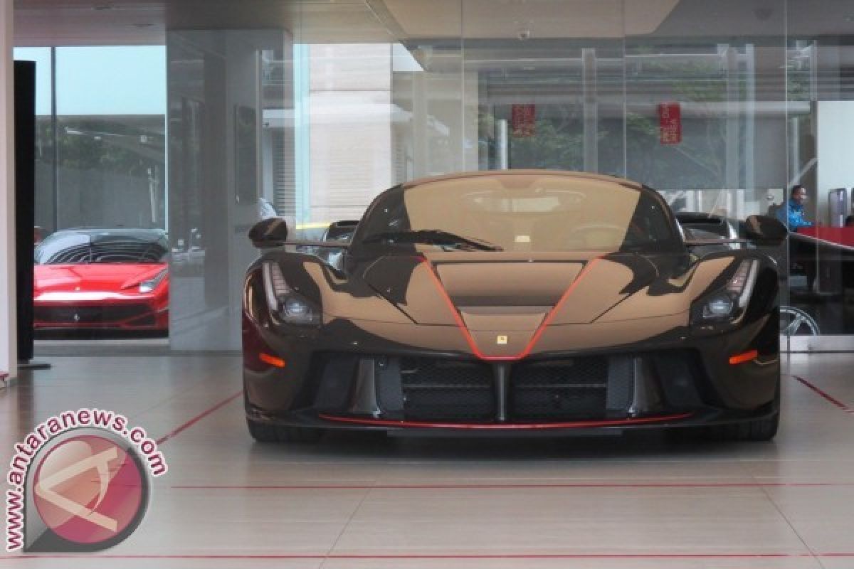 Lebih Dekat dengan LaFerrari, Aperta dan 250 Testa Rossa