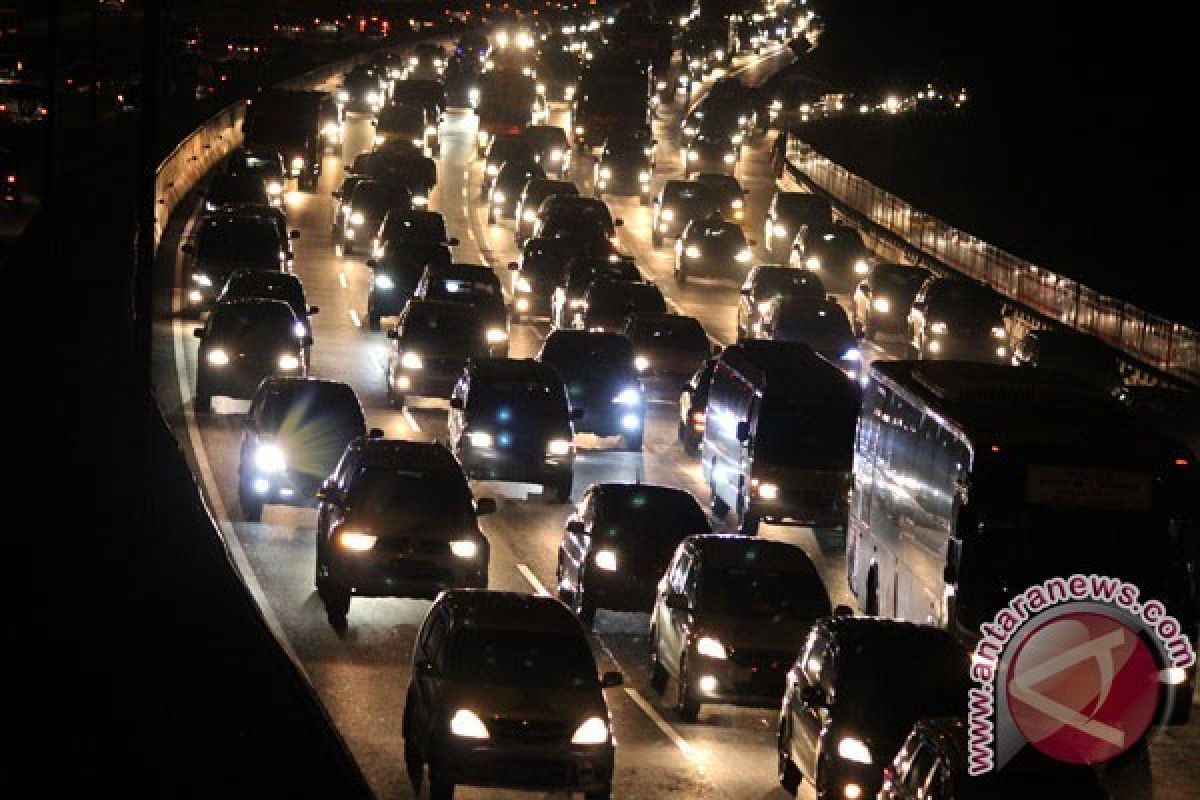 Lima "Parking Bay" di Jalan Tol Cikampek Siap Sambut Lebaran