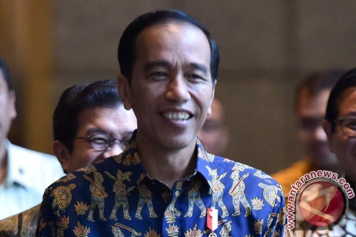 Presiden Hadiri Festifal Tenun Ikat dan Parade 1001 Kuda Sandelwood