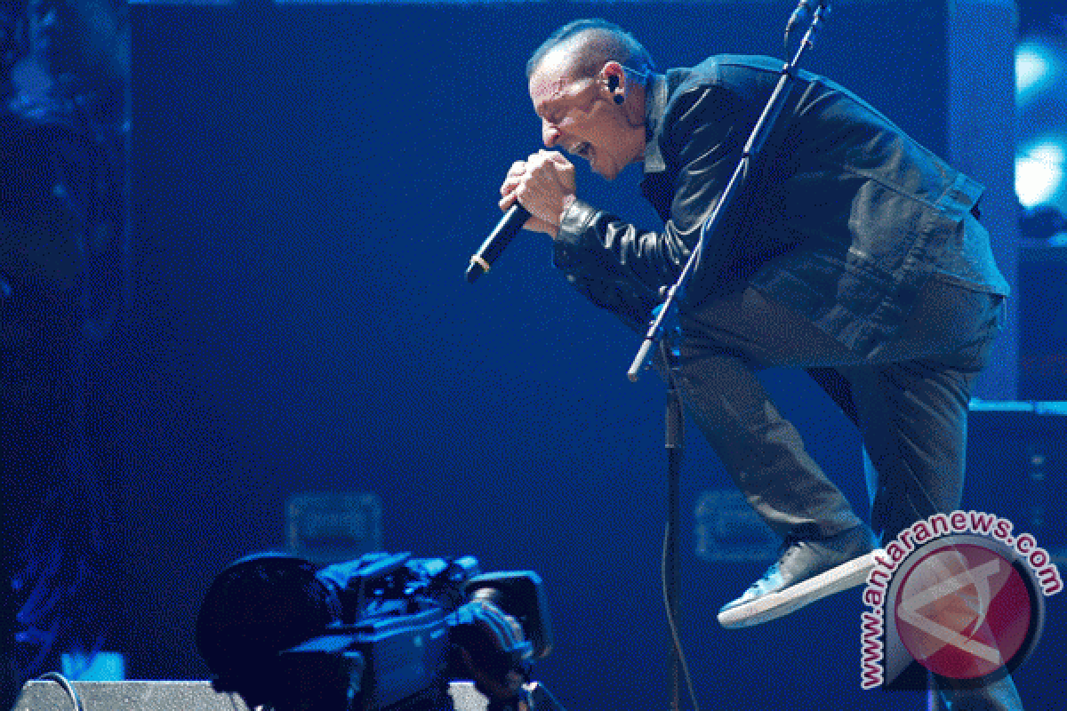 Tragis! Vokalis Linkin Park, Chester Bennington bunuh diri