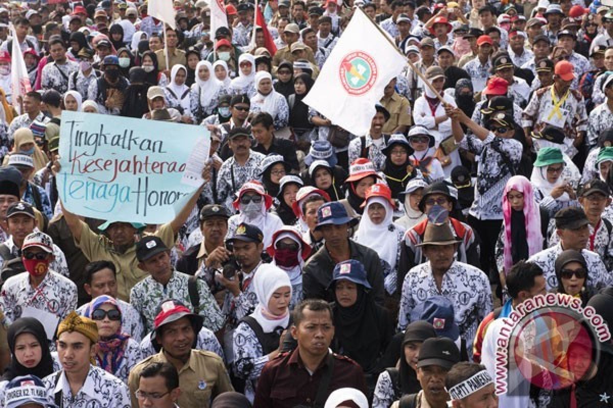 Gaji Guru Wiyata Bakti di Batang Dijanjikan Setara UMK