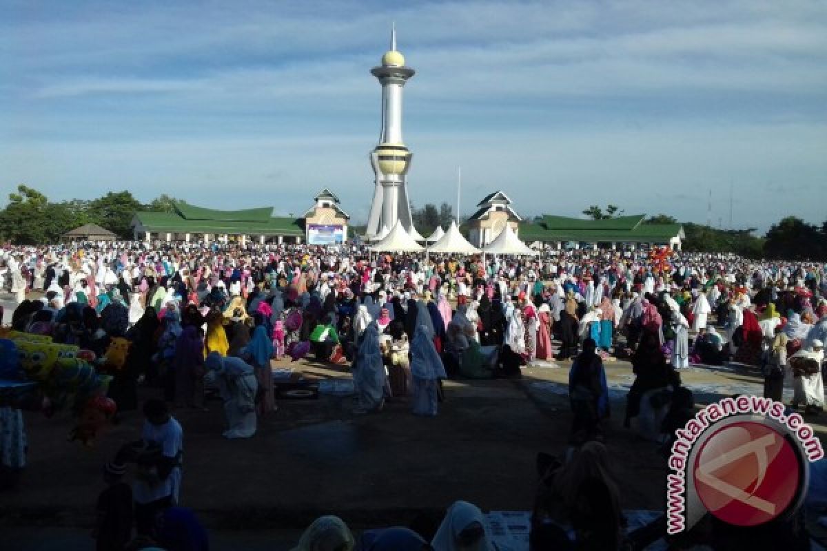 Gubernur minta kawasan tugu religi dikelola baik