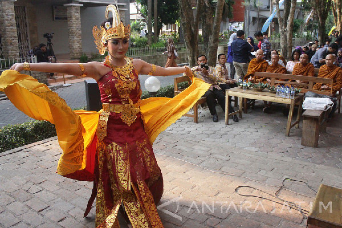 Nasgor tarik perhatian warga Inggris