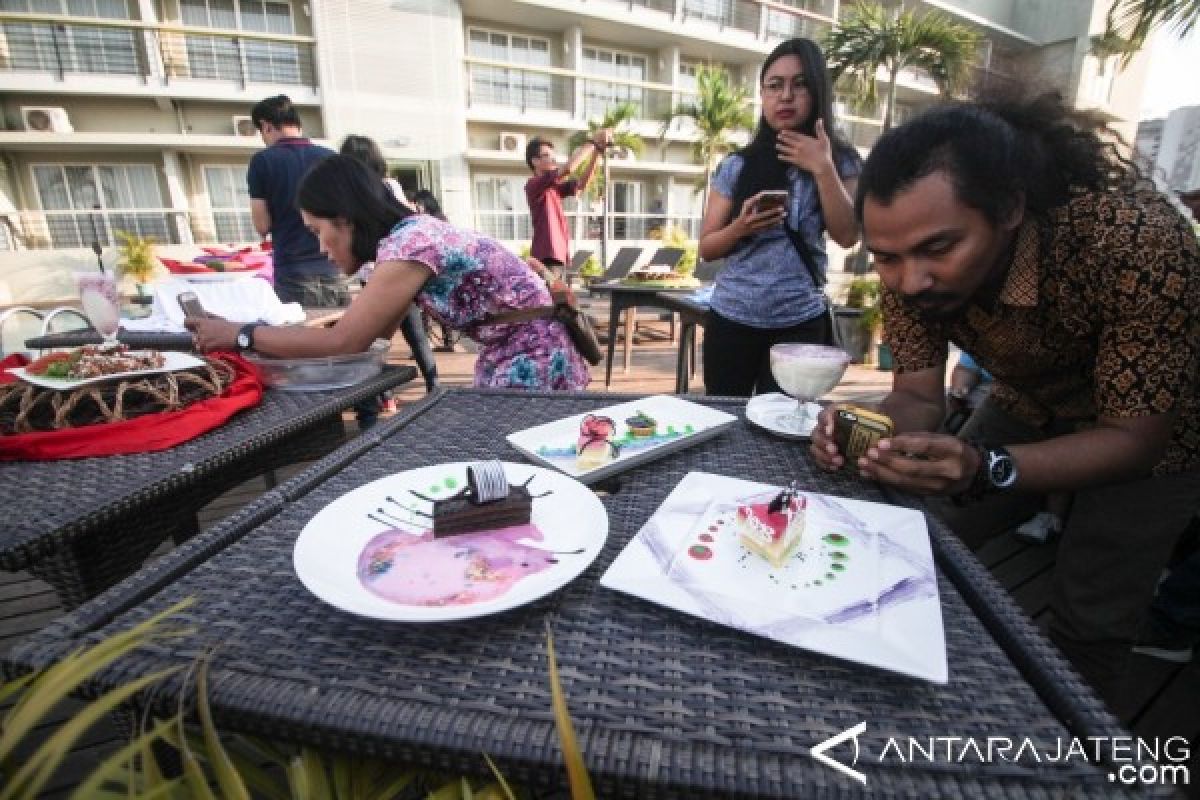 Teknik Memotret Makanan Bantu Menangi Persaingan Bisnis Makanan