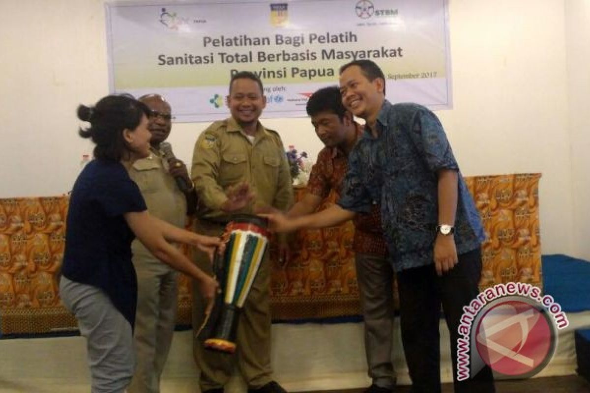 Kadinkes: program STBM Biak Numfor terbaik di Papua