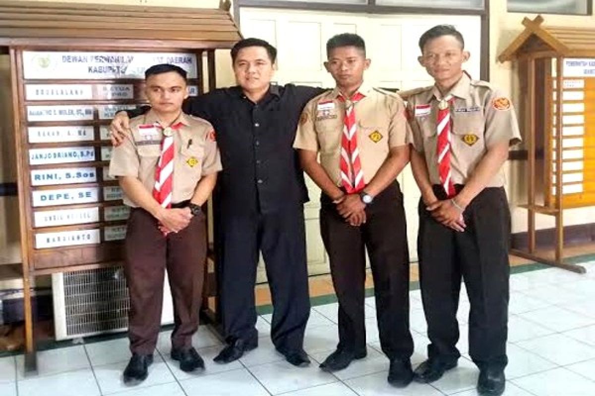 Anggota DPRD Ini Terharu Ketika Disambangi 3 Anggota PLB