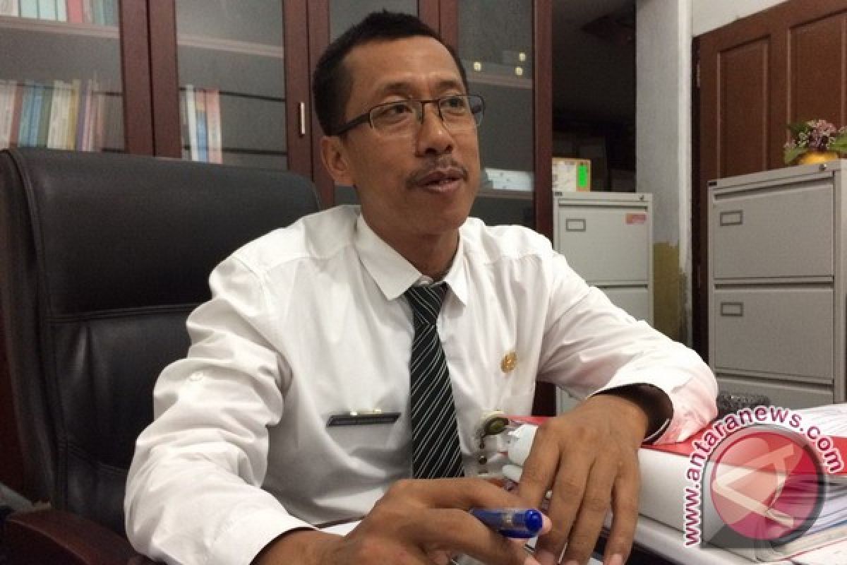 Minuman Keras Ilegal Disimpan di Gudang Gas