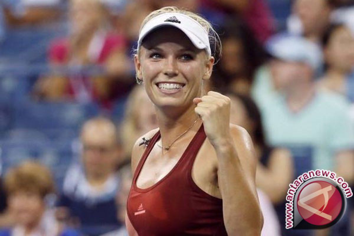 Petenis cantik Caroline Wozniacki menikahi David Lee