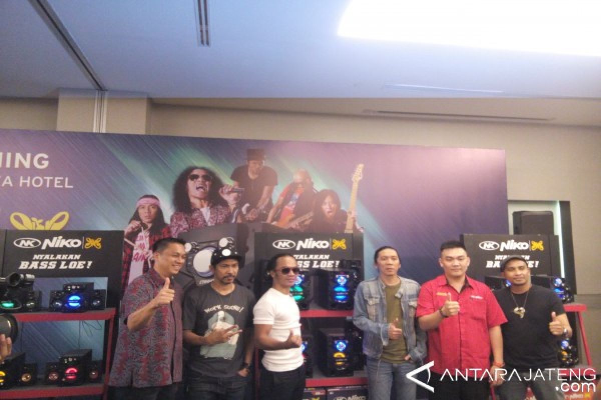 Niko Gandeng Slank Ekspansi Pangsa Speaker Aktif