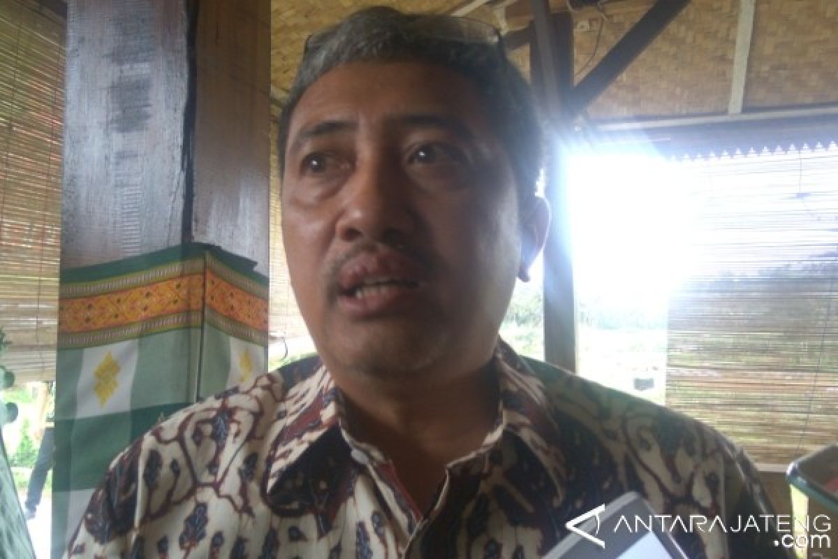 Warga Cilongok Banyumas Keluhkan Air Pamsimas Berlumpur