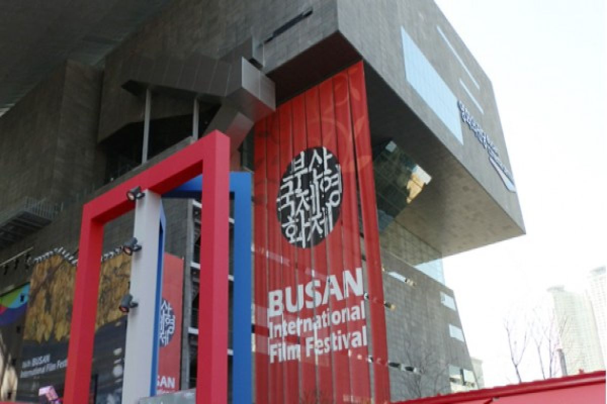Pembukaan Resmi Festival Film Internasional Busan ke-30