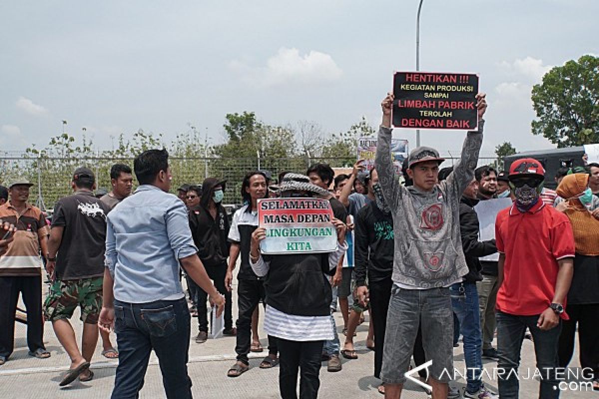 Didemo Warga, PT RUM Segera Tangani Limbah Pabrik