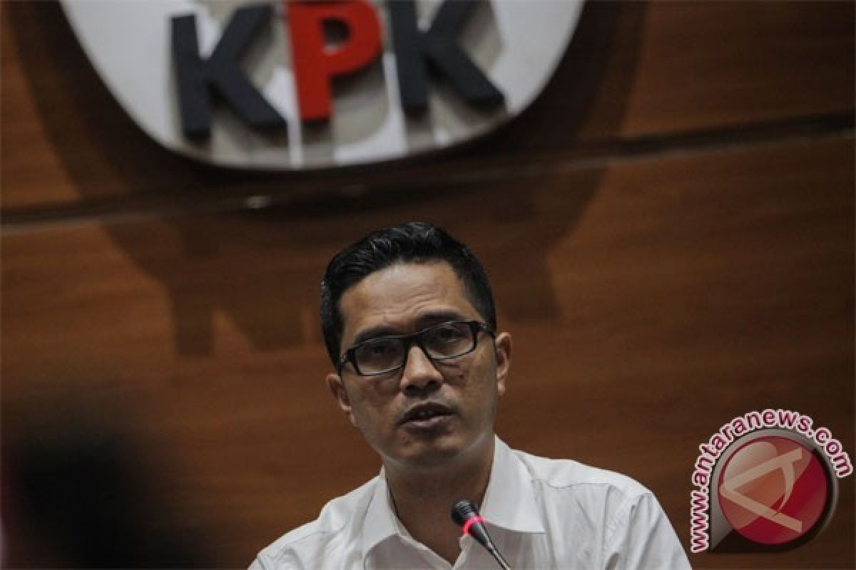 Ketidakhadiran Pejabat KPK , karena Menunggu Proses Hukum di MK, kata Febri