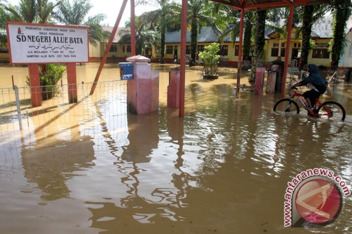 TNI dikerahkan tangani banjir di Nagan Raya