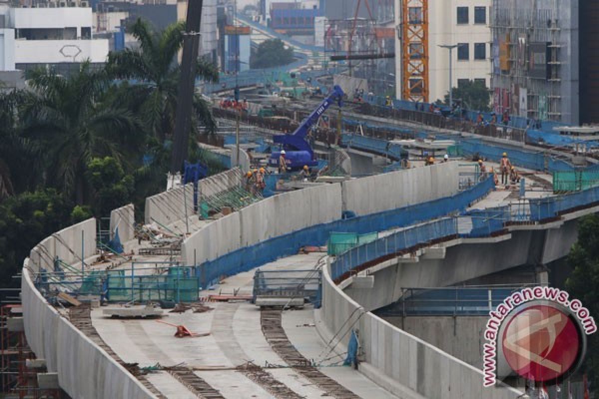 Direktur Konstruksi Lakukan Investigasi Jatuhnya Parapet MRT