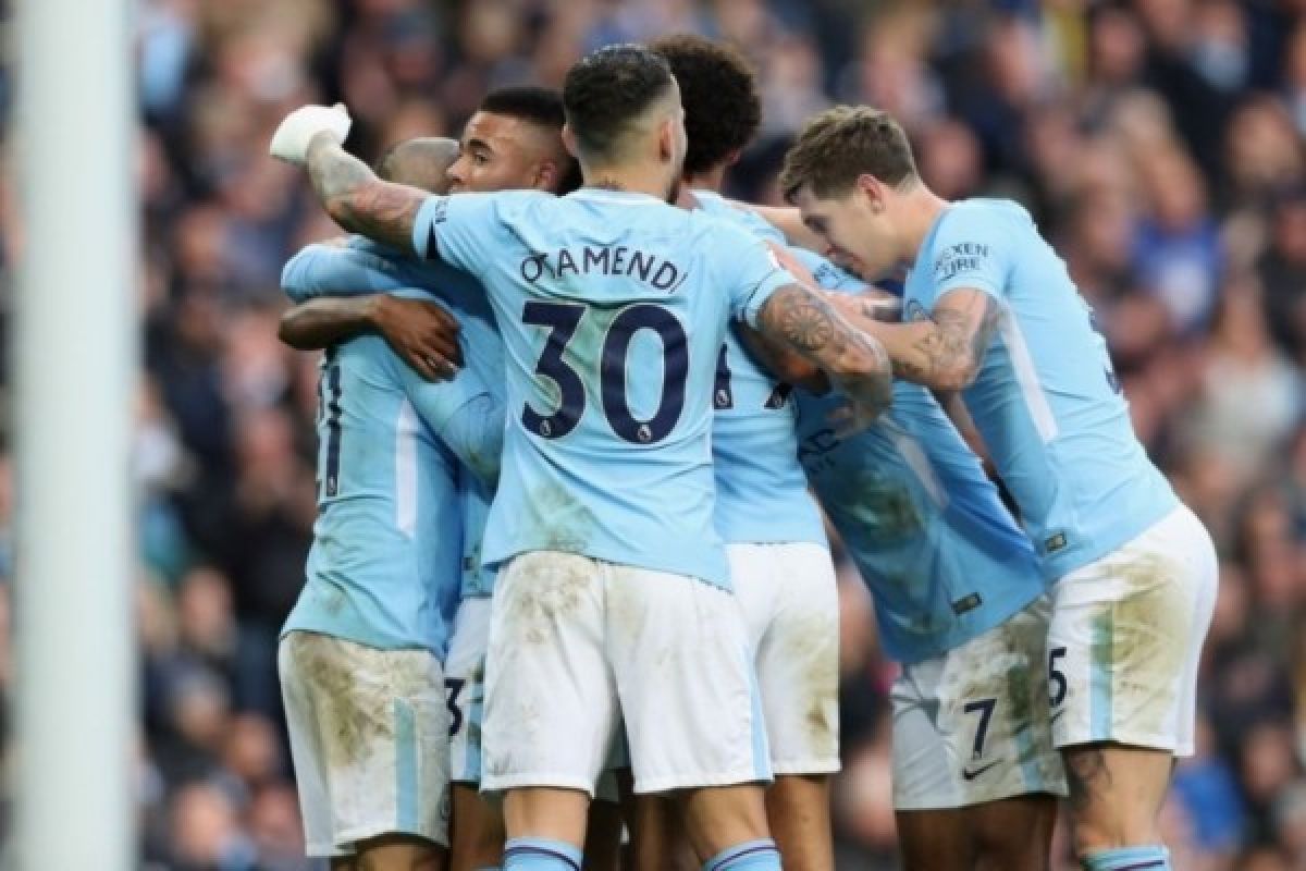 Ederson Yakin City Kalahkan Kuda Hitam Huddersfield