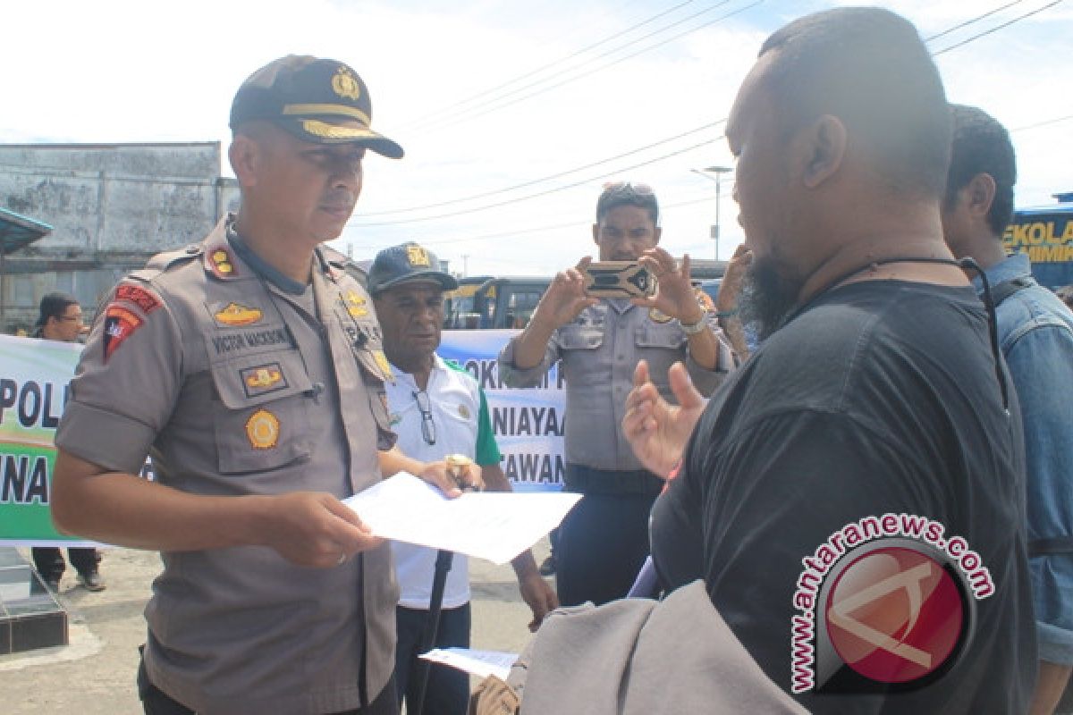 Delapan oknum polisi jadi tersangka penganiayaan wartawan Timika