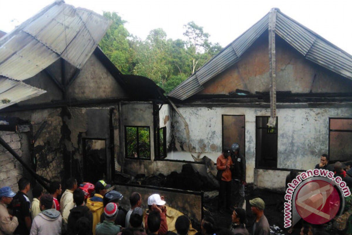 Mama dan Anak Tewas Terbakar 