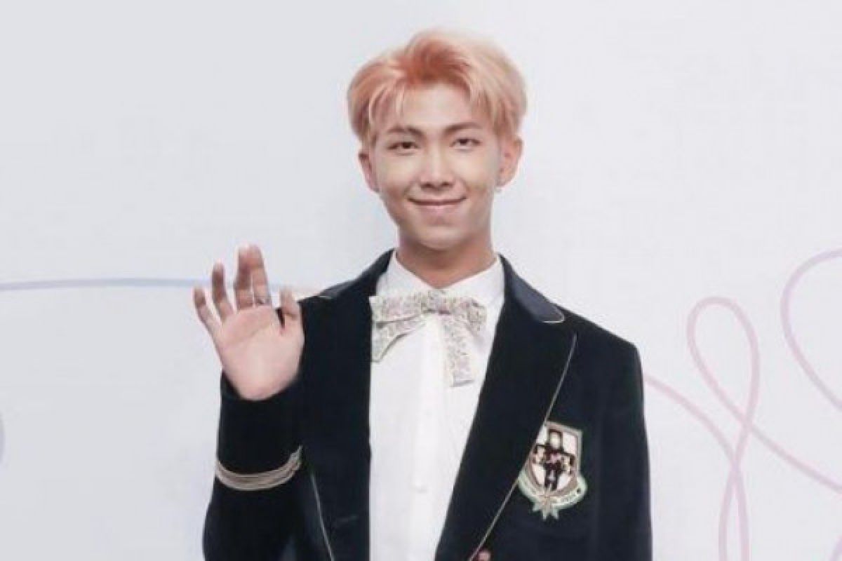 RM BTS dan Fall Out Boy Kolaborasi Bikin Lagu