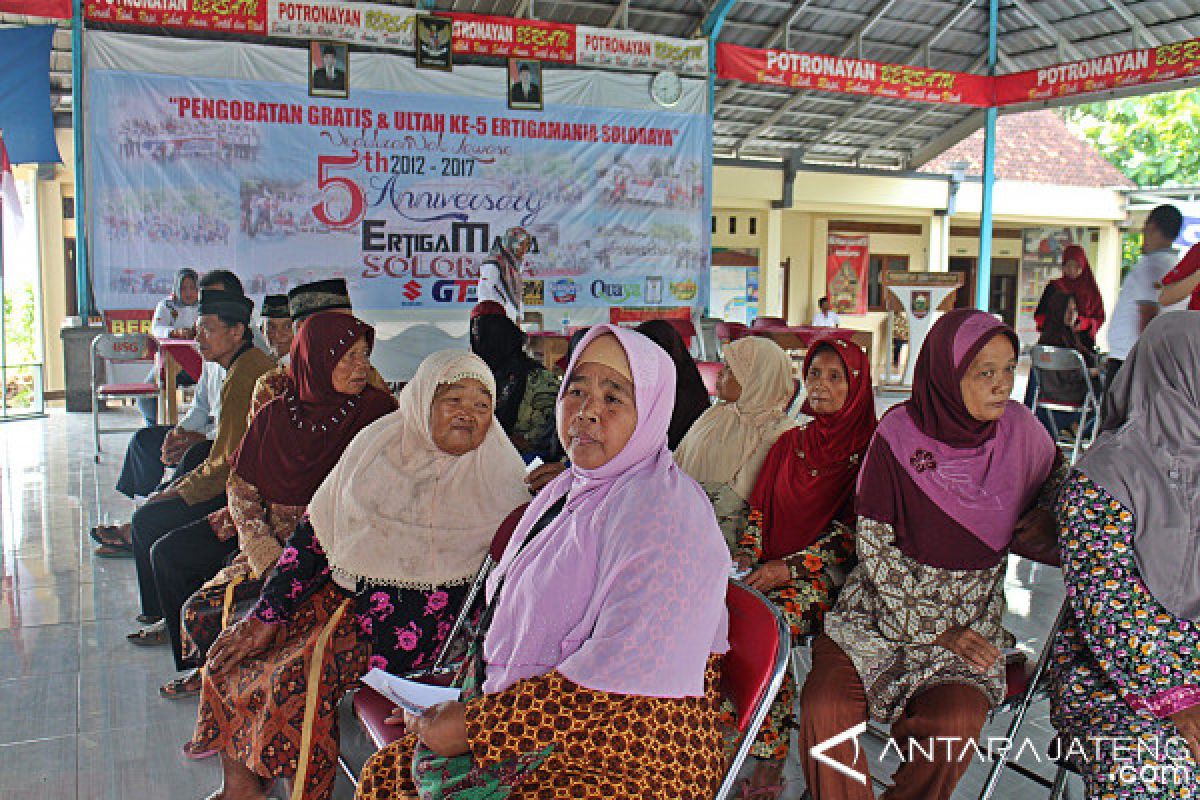 Ertiga Mania Lakukan Bakti Sosial Pengobatan Gratis