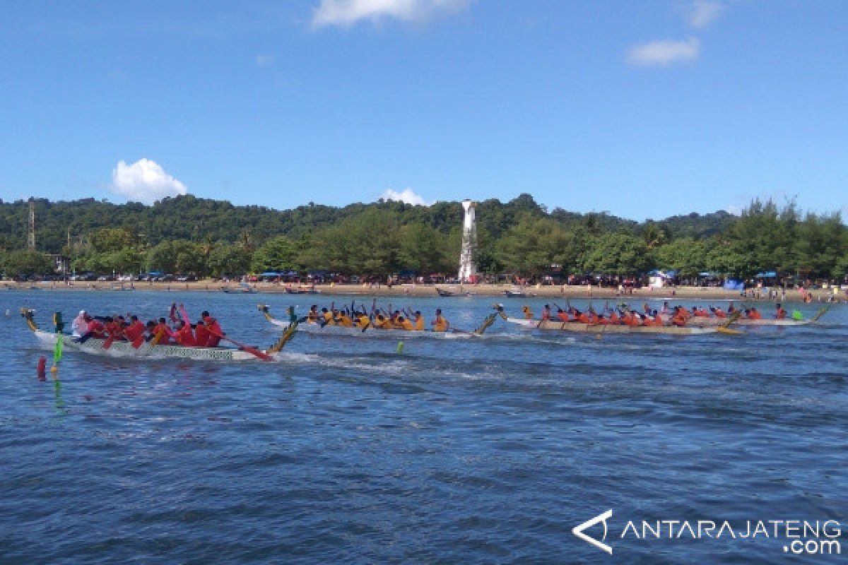 31 tim ikuti "Dragon Boat Festival 2017"