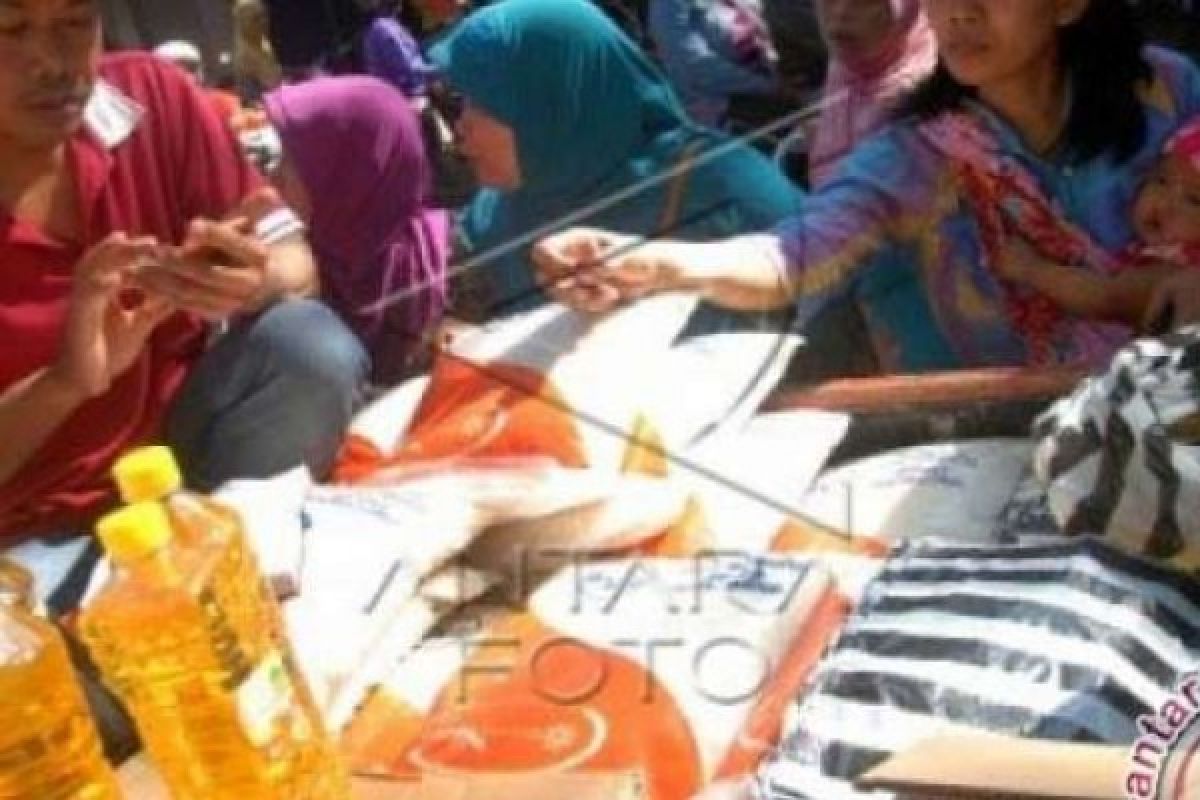 Gandeng Bulog, Disdagperin Bengkalis Gelar Pasar Murah