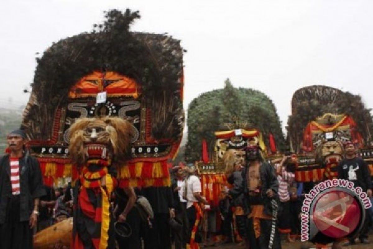 Antusias Wisatawan tinggi,  "Bromo Bight Carnival" akan digelar setiap tahun