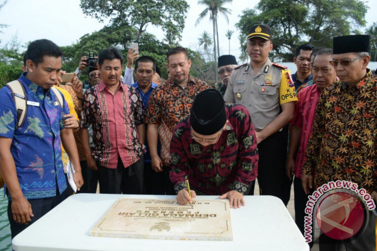 Bupati Lombok Utara resmikan dermaga Gili Air