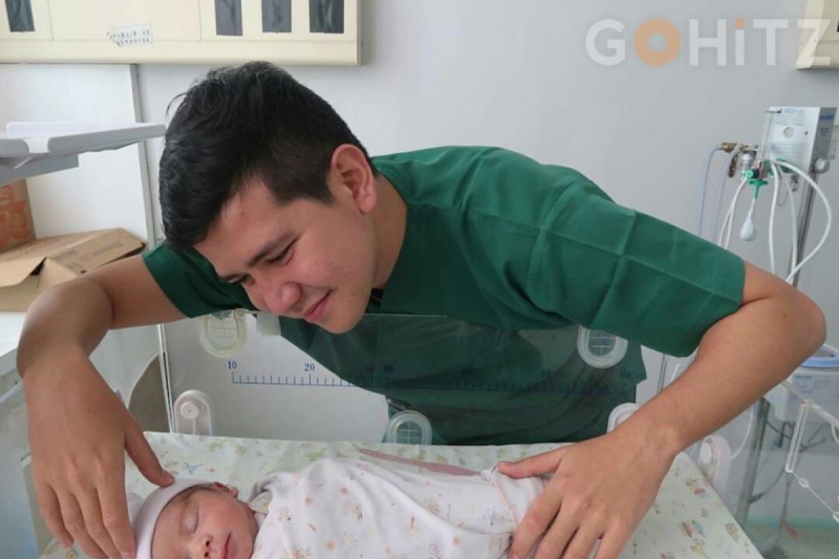 Haykal Kamil dan Tantri Namirah dikaruniai anak pertama