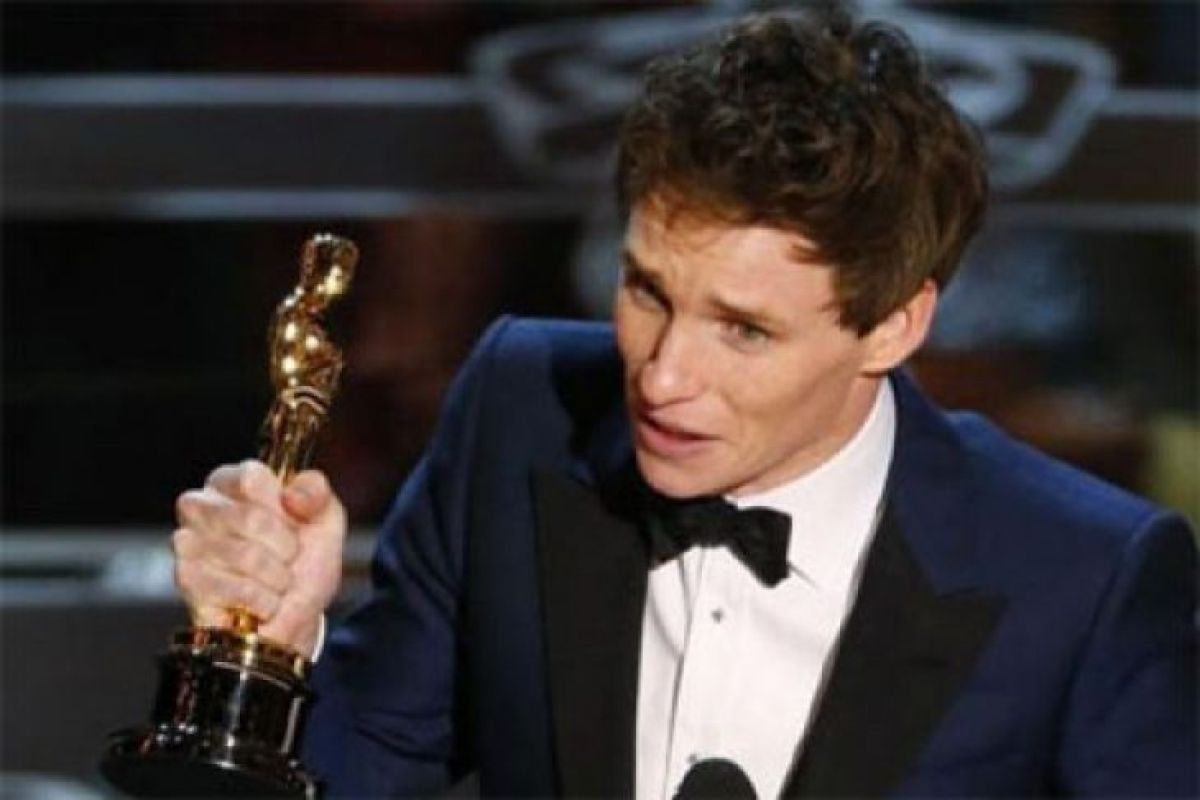 Eddie Redmayne kampanye di Hollywood memakan waktu lama