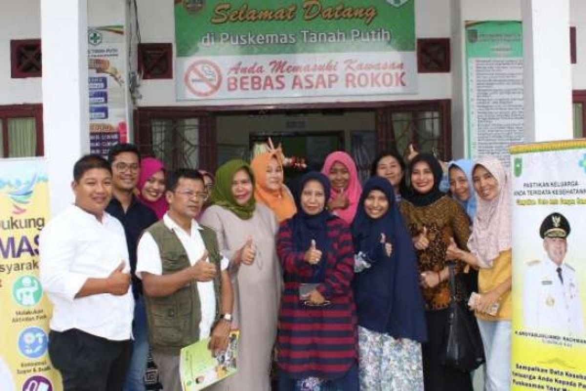 Resmikan Puskesmas Panipahan, Kadinkes Riau Cek Layanan Kesehatan Rohil Lainnya