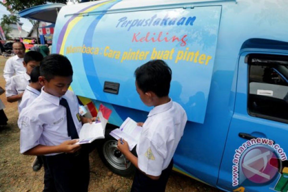 Kendari peroleh bantuan mobil perpustakaan keliling