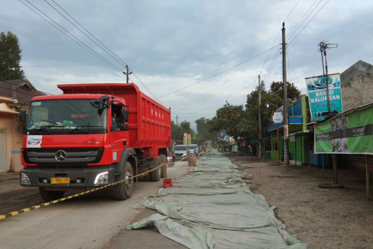 PT waskita perbaiki akses tol Pemalang-Batang