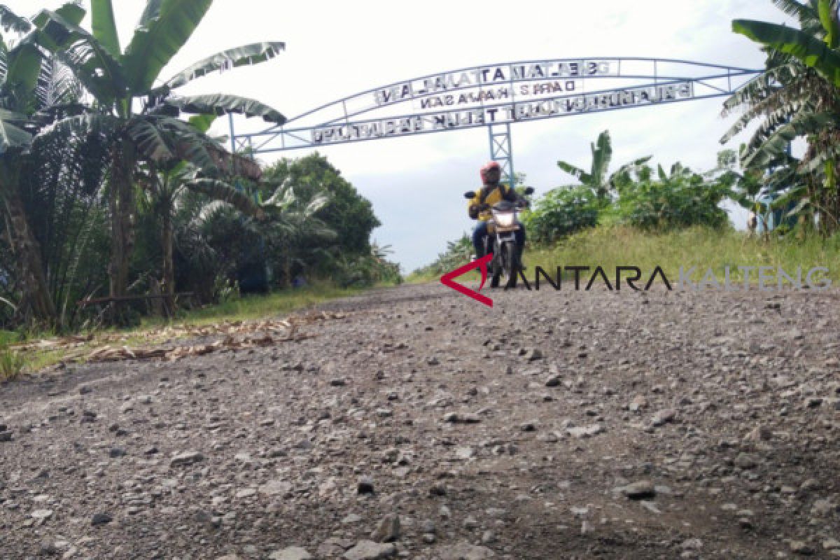 Pengaspalan jalan akses pelabuhan Segintung rampung September