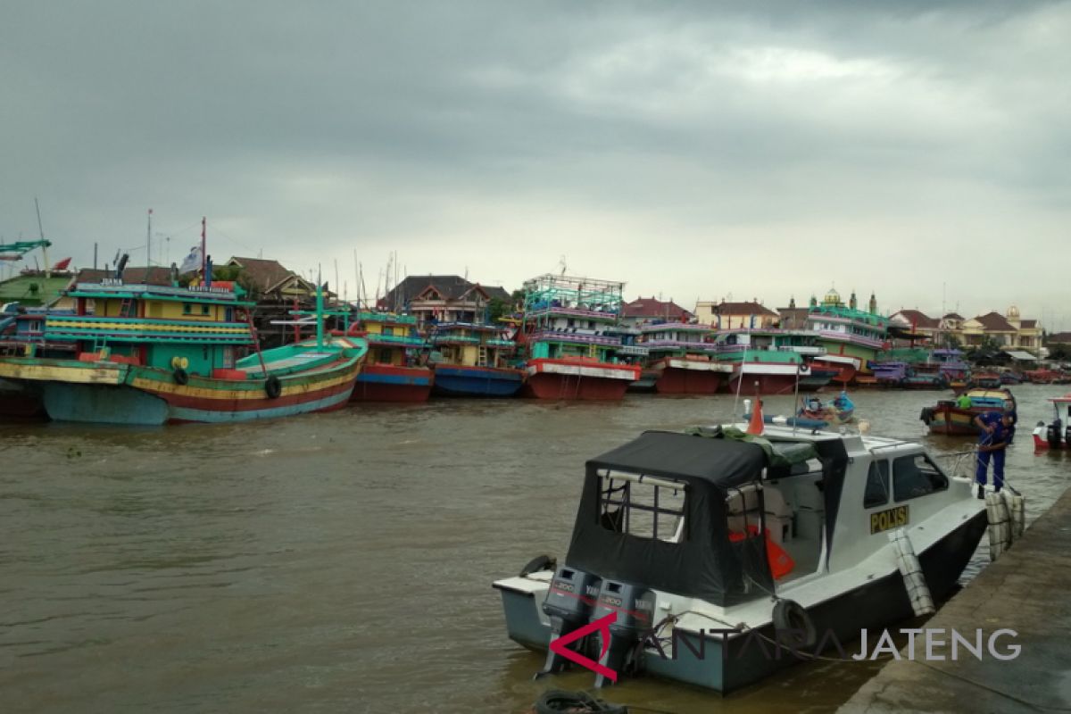 Sebagian kapal cantrang Pati masih digunakan melaut