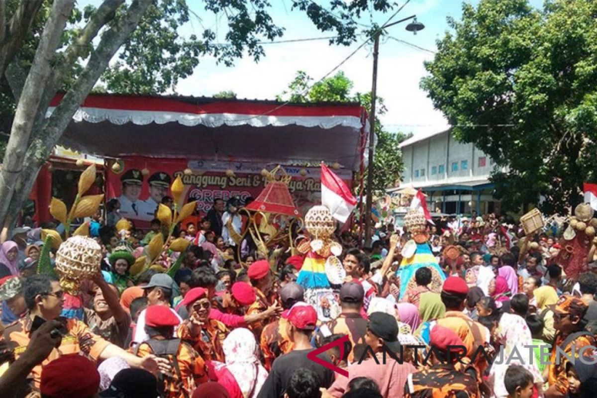 Ribuan warga ikuti "Grebeg Penjalin" di Sukoharjo