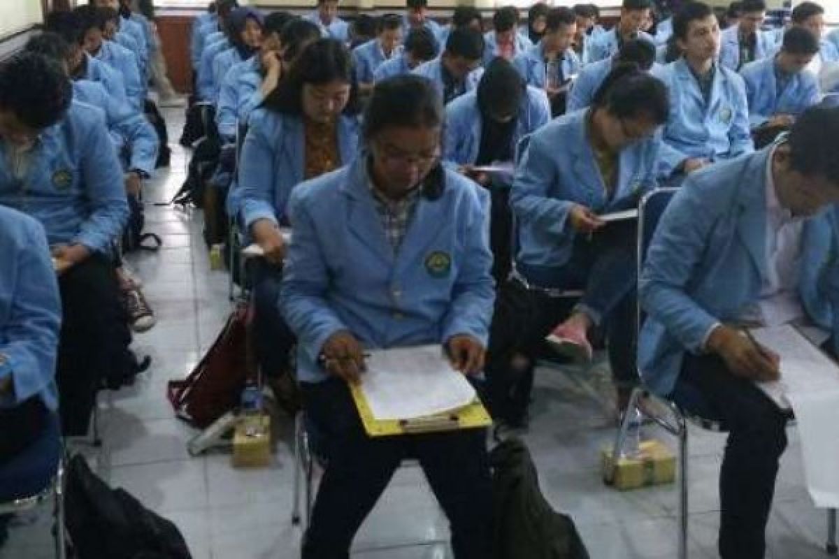 Puluhan Mahasiswa Unri Ikuti Seleksi Psikotes Beasiswa Tanoto Foundation