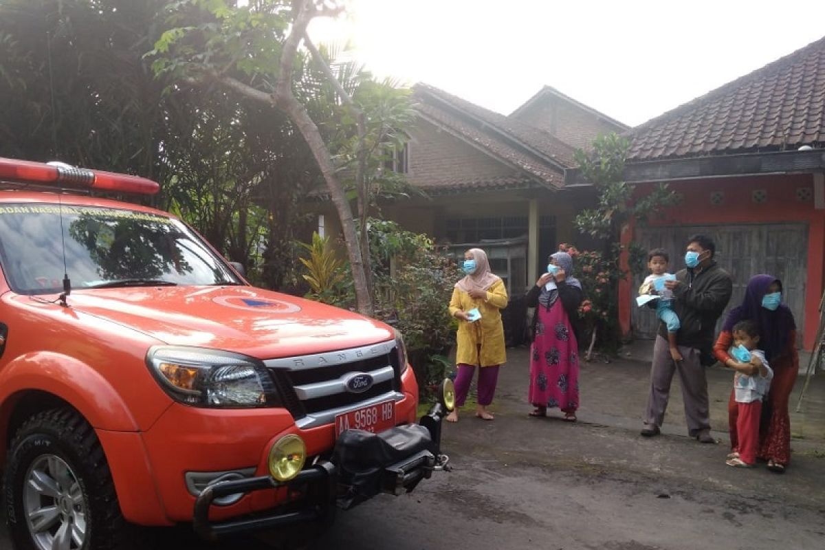 Letusan freatik, Desa Kaliurang Magelang terjadi hujan abu