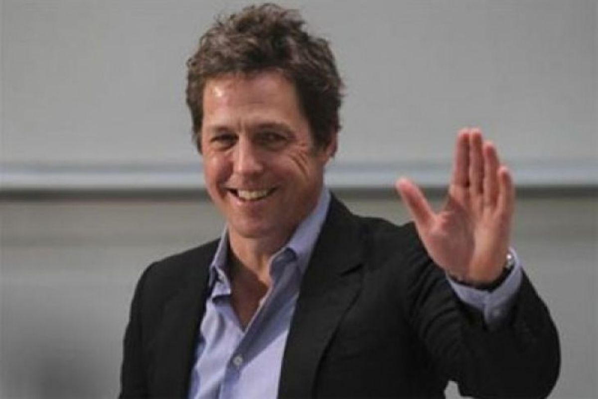 Lama membujang, Aktor Hugh Grant akhirnya menikah di usia 57