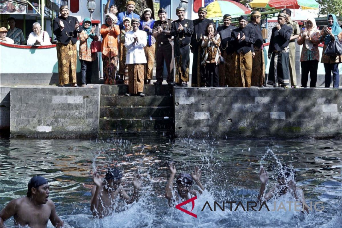 Boyolali tradisi padusan jelang puasa tarik wisatawan