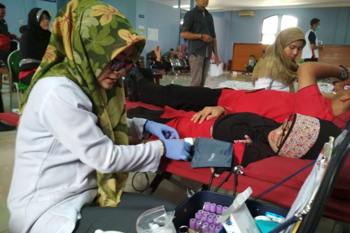 Jumlah donor turun, PMI Kudus sulit tambah stok